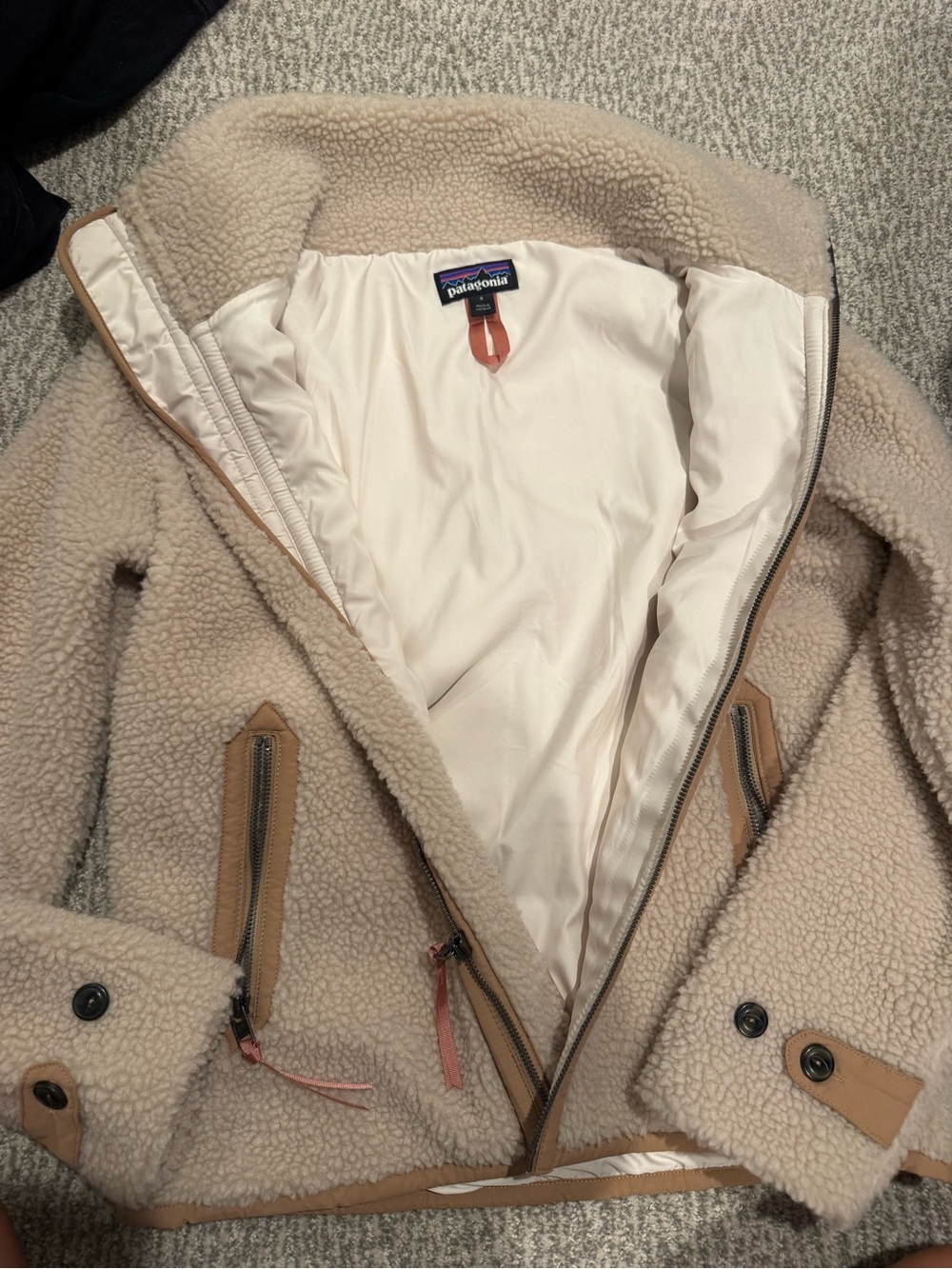 Patagonia Women’s Small Cream Sherpa Fleece Jacket Tan Trim - Picture 2 of 4